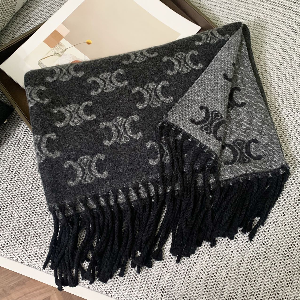 Autumn Winter Double-C Jacquard Scarf Double-Sided Two-Tone Fringed Shawl