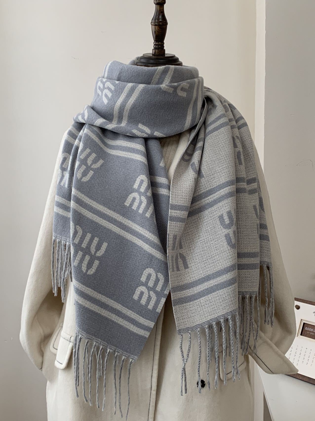 Autumn Winter Letter-Jacquard Double-Sided Scarf Striped Fringed Warm Shawl