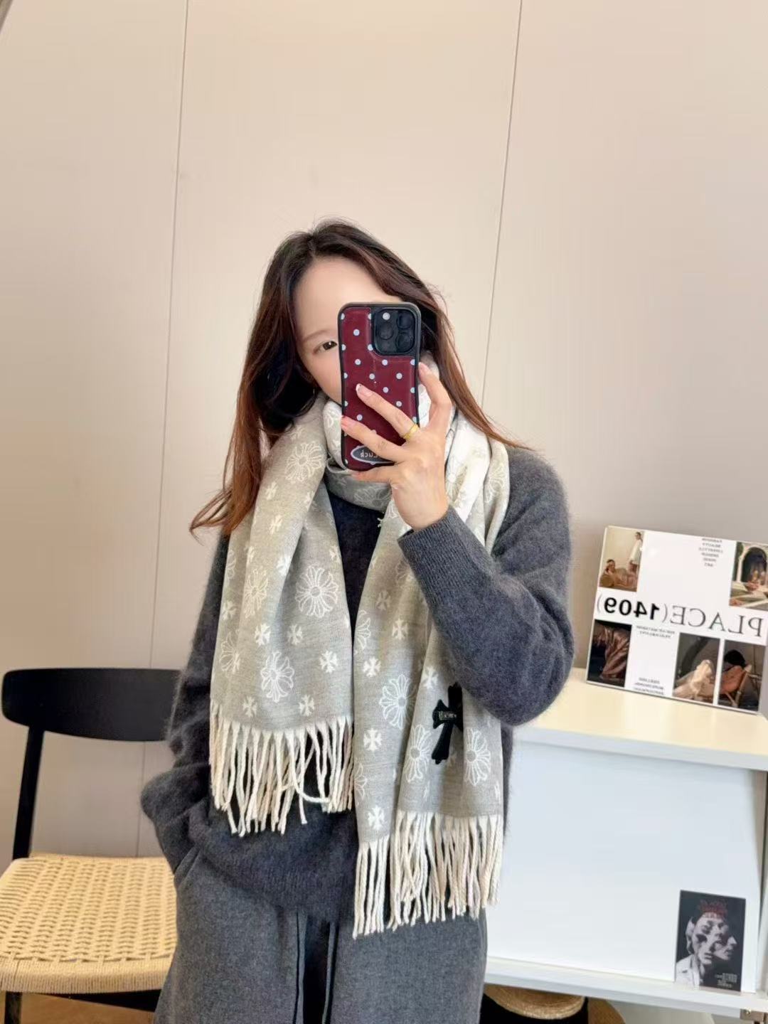 Autumn Winter Daisy-Jacquard Double-Sided Scarf Cross-Decorated Fringed Shawl